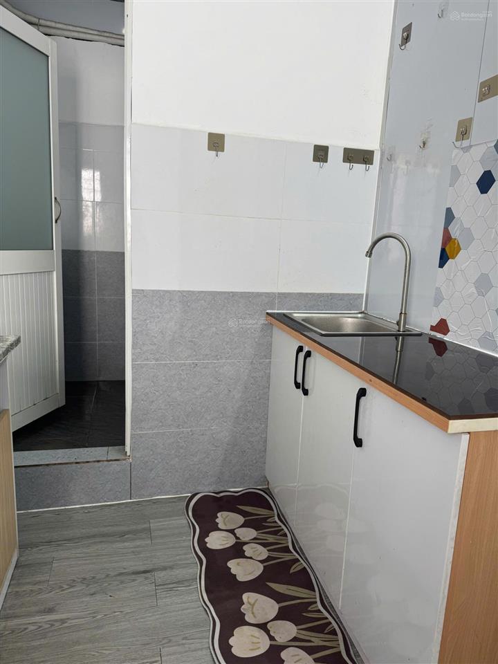 Chủ trọ cho thuê căn 2 phòng ngủ, 1 bếp và 1 tolet. gần lotte mart, nguyễn văn lượng. 0938 929 ***
