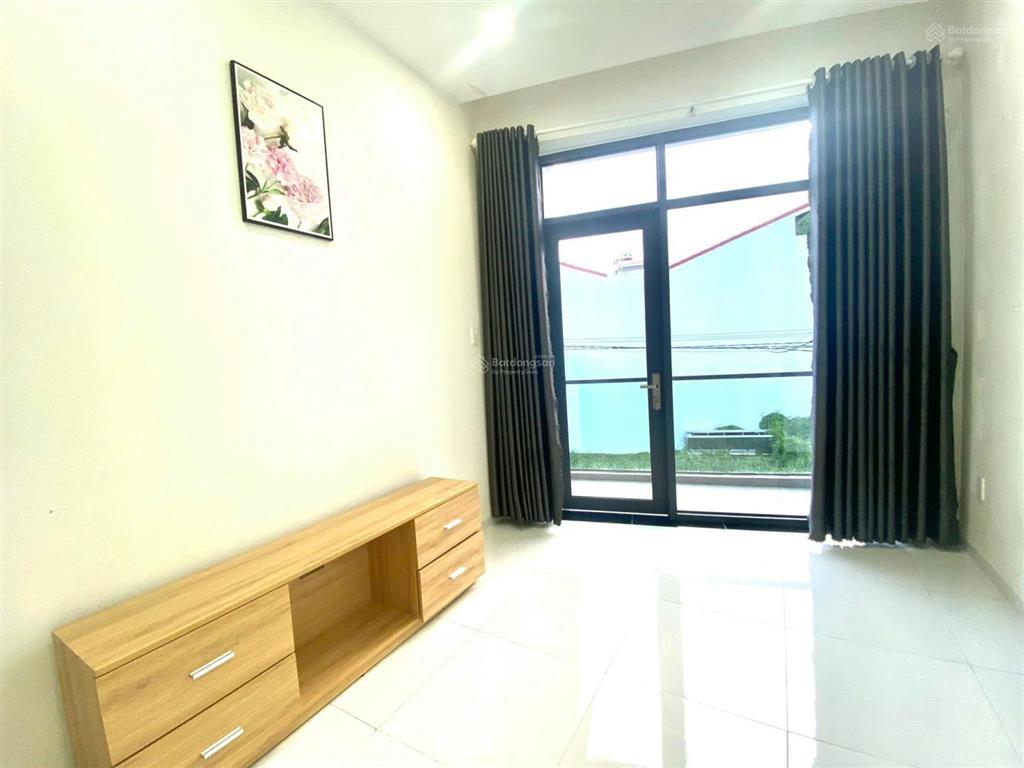 Cần cho thuê nhà gần tắm bùn và tháp bà, đầy đủ nội thất. 3 phòng  2 tolet.  0938 929 ***