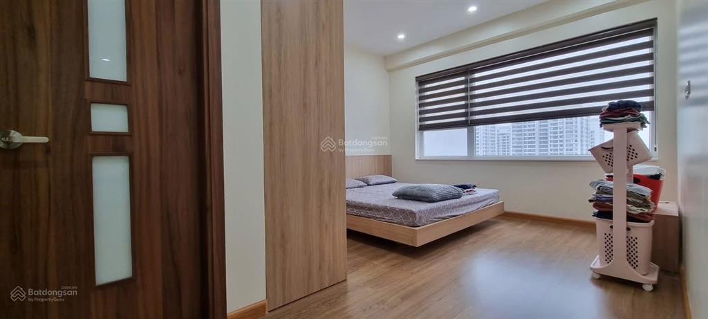 Bán căn hộ 3pn, 102m2 ban công đông bắc rất mát