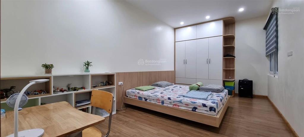 Bán căn hộ 3pn, 102m2 ban công đông bắc rất mát