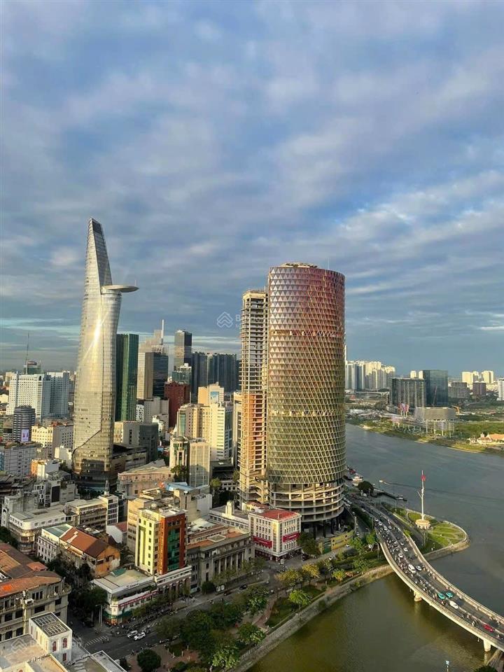 Bán căn hộ saigon royal view trực diện sông, 88m2, giá 11 tỷ 450tr   0933 304 ***