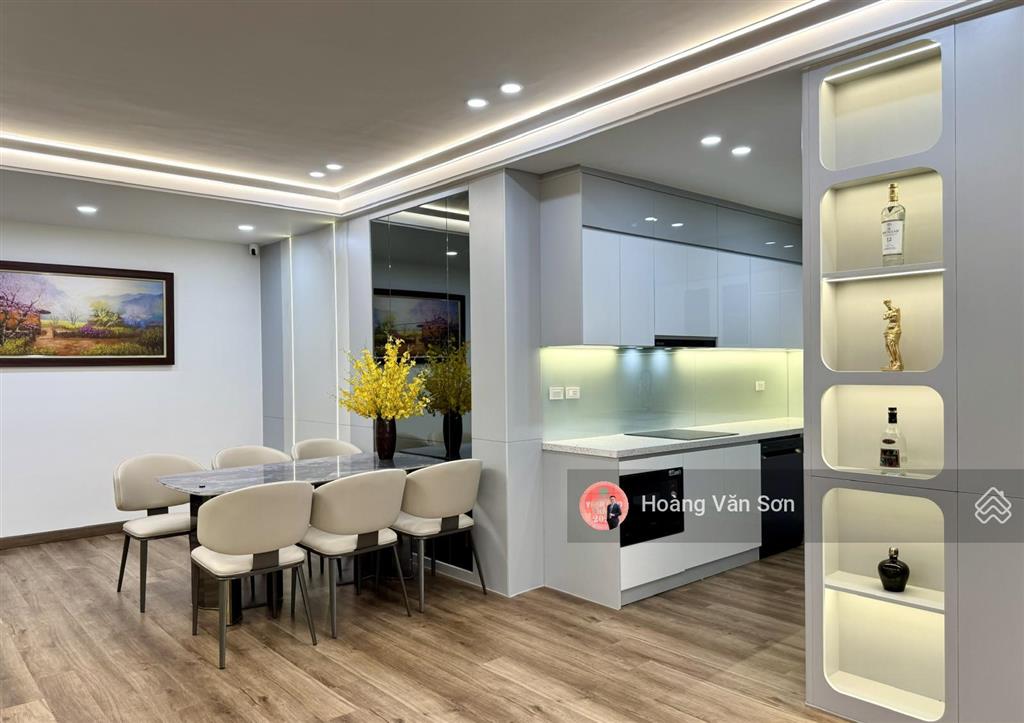 Chính chủ gửi bán 3pn2wc n04b ngoại giao đoàn, view thoáng hướng mát tầng 18 rất đẹp, nhà mới 100%
