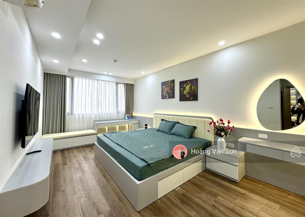 Chính chủ gửi bán 3pn2wc n04b ngoại giao đoàn, view thoáng hướng mát tầng 18 rất đẹp, nhà mới 100%
