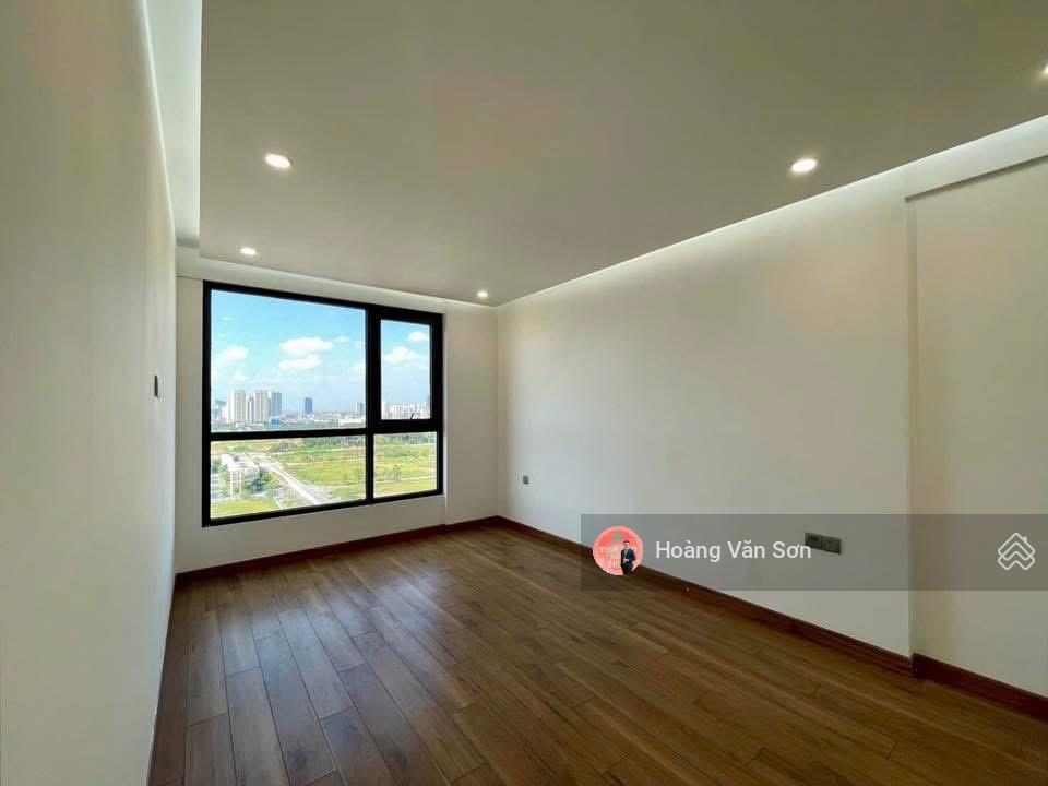 Bán 2pn2wc 6th element hướng bắc trục 01,10 vuông vức đẹp nhất toà, tầng cao view hồ tây, sổ đỏ