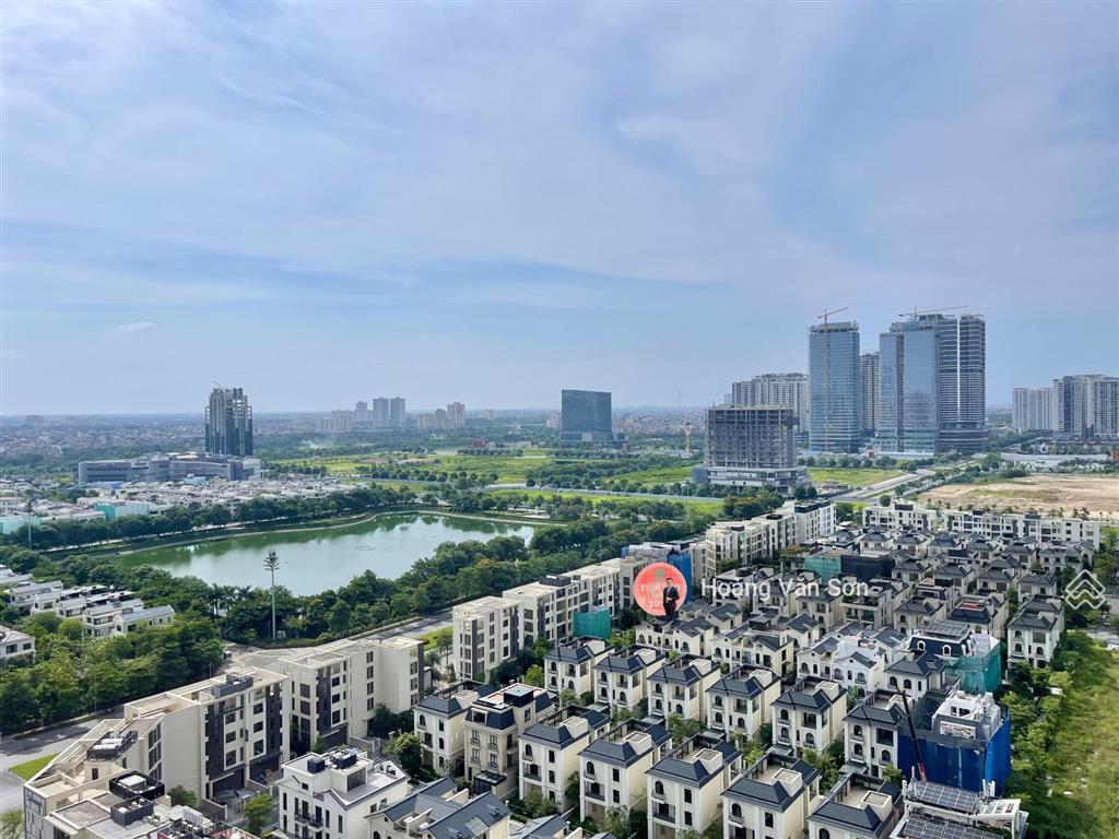 Cần bán trước 20/01 căn 2pn2wc 82.6m2 đẹp nhất 6th element, full hiện đại, trẻ trung, view starlake