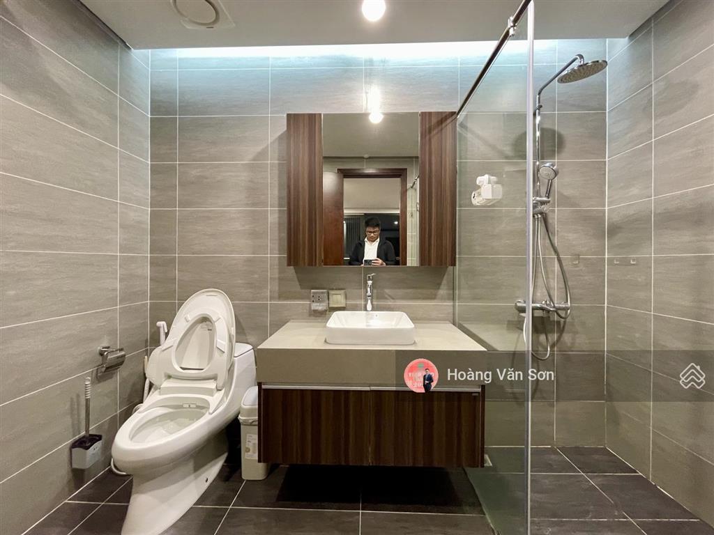 Cần bán trước 20/01 căn 2pn2wc 82.6m2 đẹp nhất 6th element, full hiện đại, trẻ trung, view starlake
