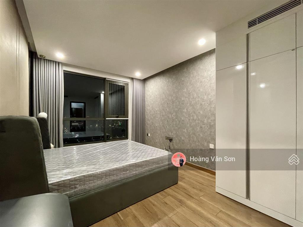 Cần bán trước 20/01 căn 2pn2wc 82.6m2 đẹp nhất 6th element, full hiện đại, trẻ trung, view starlake