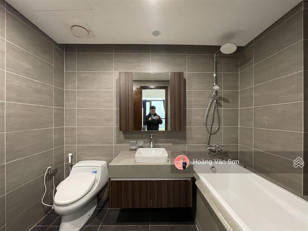 Cần bán trước tết căn 2pn2wc 82.6m2 đẹp nhất 6th element, full hiện đại, trẻ trung, view starlake