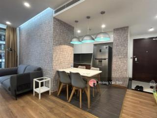 Gia đình cần bán nhanh 6th element căn góc 2pn hướng nam, tầng 16, view thoáng đẹp, giữ gìn như mới