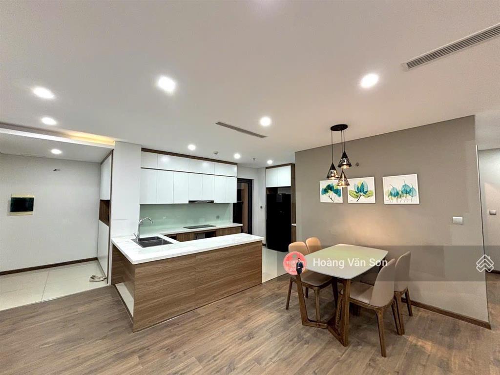 Bán căn góc 3pn2wc 122m2 n01t4 ngoại giao đoàn, tầng cao view starlake cực đẹp hướng nam mát, sổ đỏ