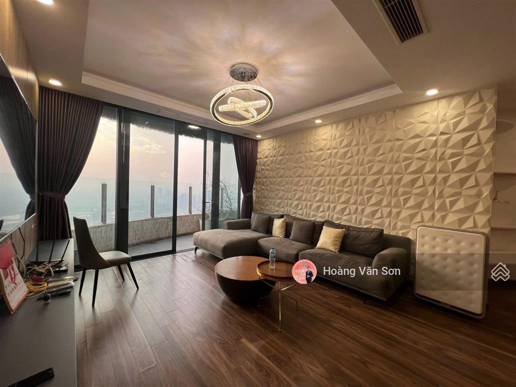 Bán căn hộ 04 hoa hậu n01t8 tầng 16, view hồ điều hòa, sông hồng cực đẹp, ban công rộng, full kính