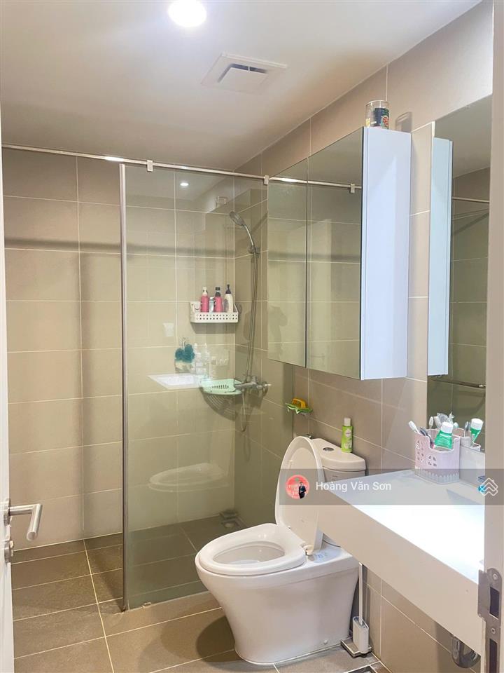 Slot xe đỗ hầm  12 tỷ căn góc 3pn2wc kosmo tây hồ view trọn hồ tây, tầng cao 30, đẹp nhất kosmo