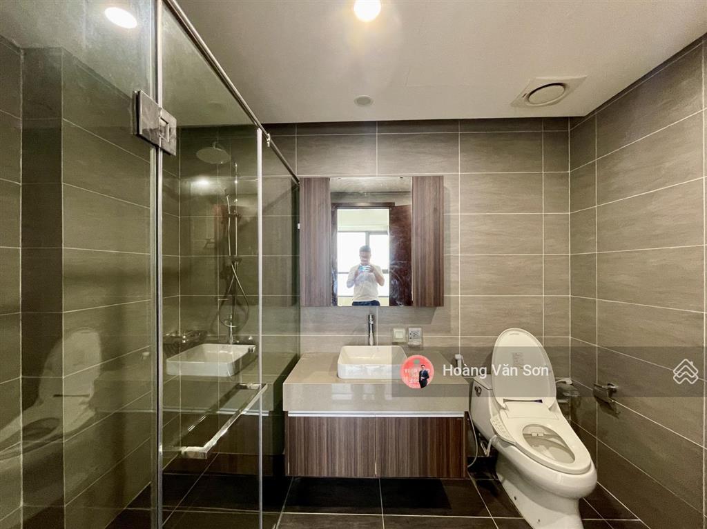 6th element 2pn 2wc 82.6m2 trục 01 toà d2 hướng nam view thành phố, tầng 20 rất đẹp, sẵn sổ xem 247