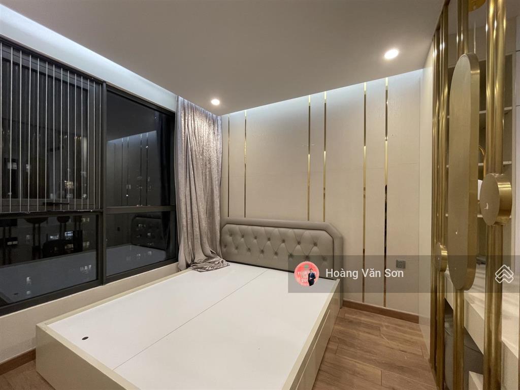 6th element 2pn2wc ban công đông duy nhất thị trường, tầng 18 rất đẹp, full ở ngay, sẵn sổ, slot xe
