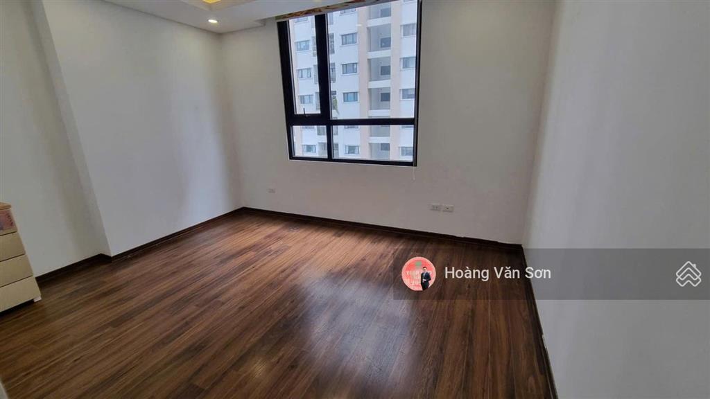 Hiếm! em có căn hộ 3pn 2wc hướng nam  95m2 toà n01t1 ngoại giao đoàn cần bán nhanh, có slot ô tô