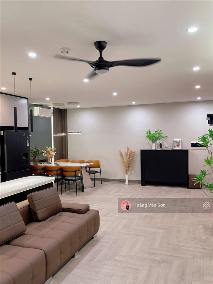 Chính chủ bán căn góc 3pn2wc n03t6 trung đô  taseco ngoại giao đoàn, full, tầng đẹp, giá tốt
