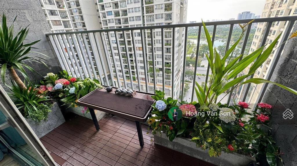 Bán căn hộ 3pn duy nhất n03t2 taseco complex, view hồ điều hoà, tầng trung, sẵn sổ, giá hợp lý
