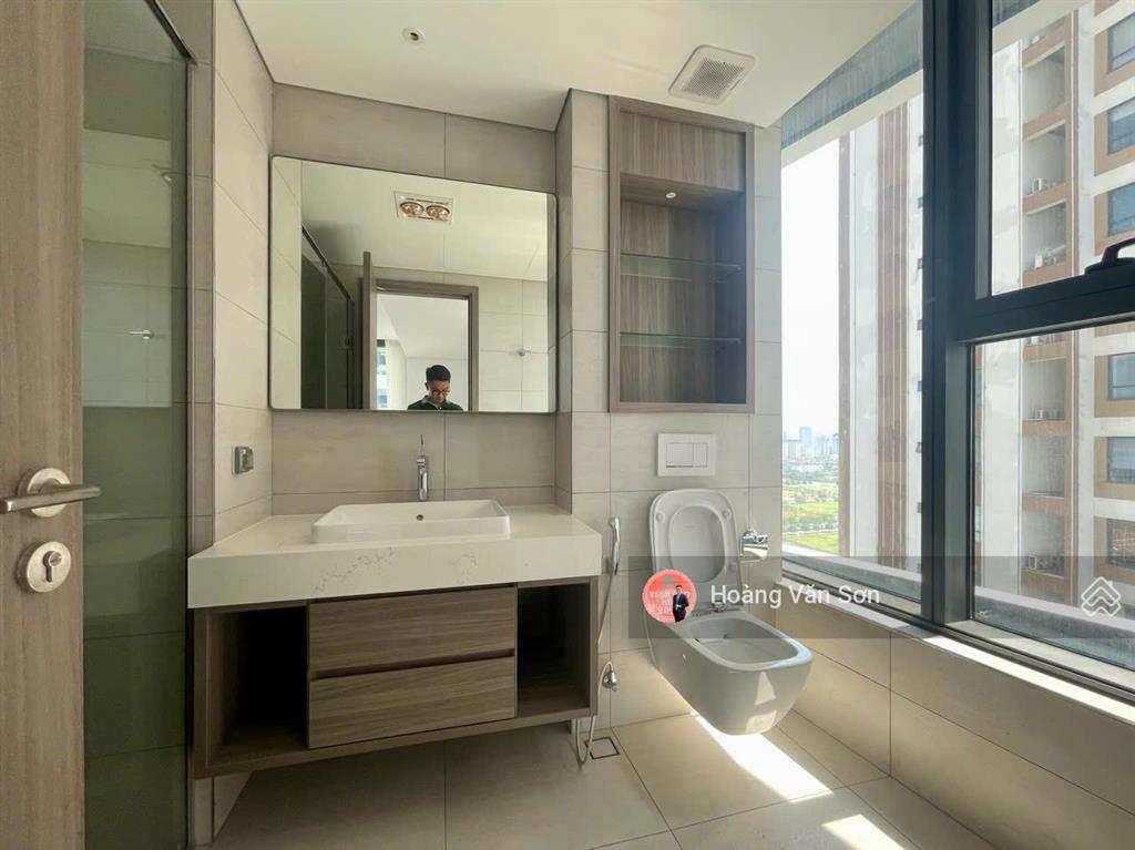 Cho thuê 3pn2w 126m2 rộng nhất n01t6 han jardin cao cấp ngoại giao đoàn, view hồ điều hoà