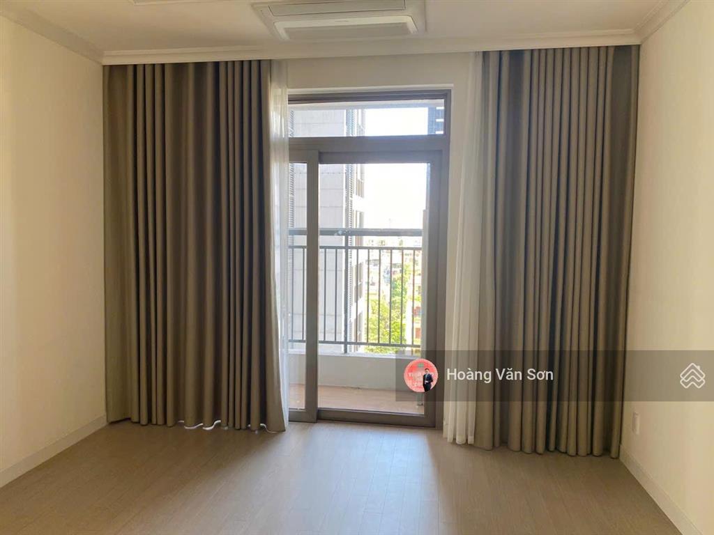 Chủ nhà cần tìm khách thuê căn type g  3pn2wc 113.2m2 hướng đông tòa 903 starlake tây hồ tây, full