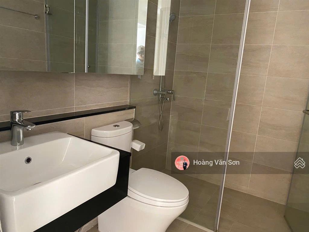 Chủ nhà cần tìm khách thuê căn type g  3pn2wc 113.2m2 hướng đông tòa 903 starlake tây hồ tây, full