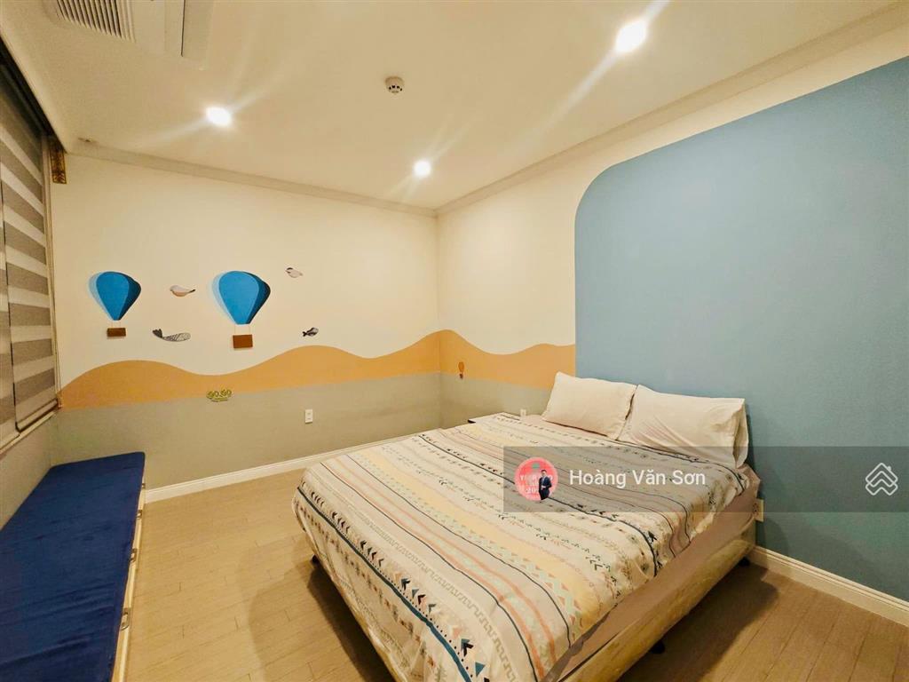 Chủ nhà cần tìm khách thuê căn hộ type g  3pn2wc 113m2 tầng trung tòa 901 chung cư starlake