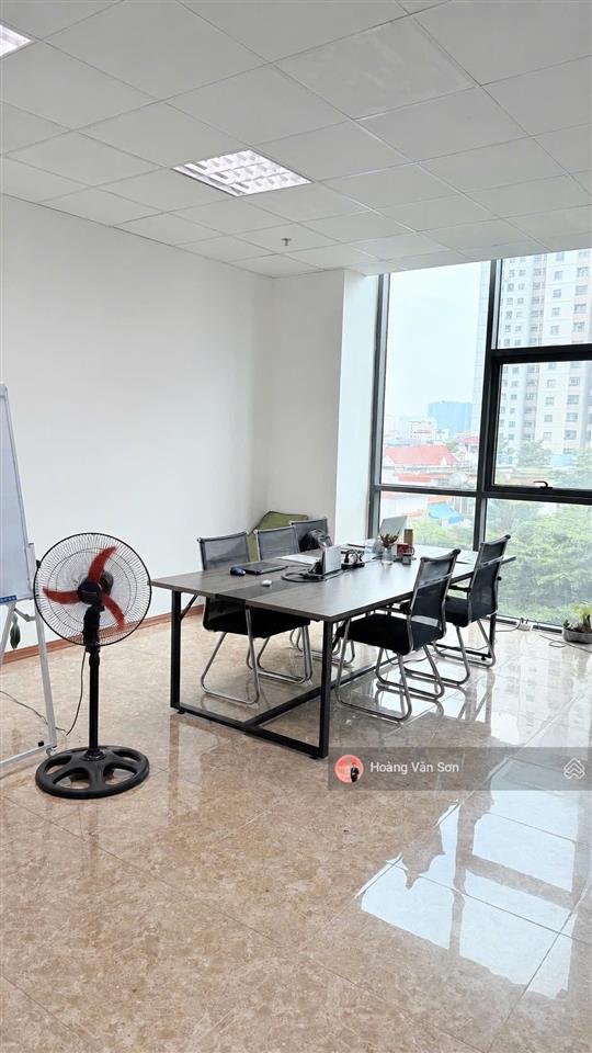 Cho thuê sàn văn phòng căn góc khối đế chung cư, đẹp nhất ngoại giao đoàn, phù hợp cty 40 nhân sự