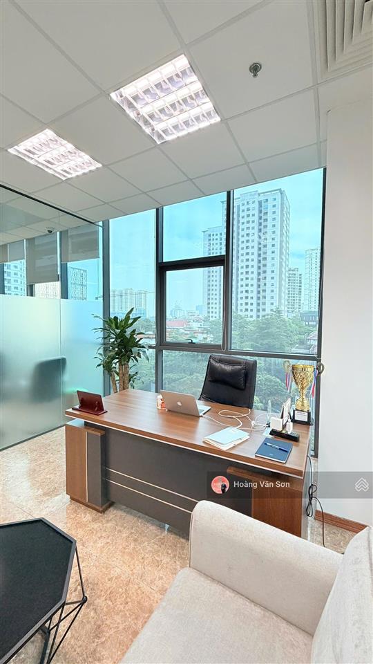 Cho thuê sàn văn phòng căn góc khối đế chung cư, đẹp nhất ngoại giao đoàn, phù hợp cty 40 nhân sự