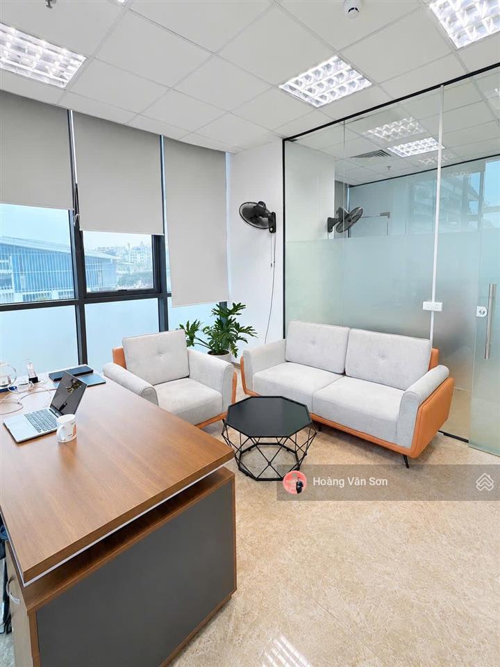 Cho thuê sàn văn phòng căn góc khối đế chung cư, đẹp nhất ngoại giao đoàn, phù hợp cty 40 nhân sự