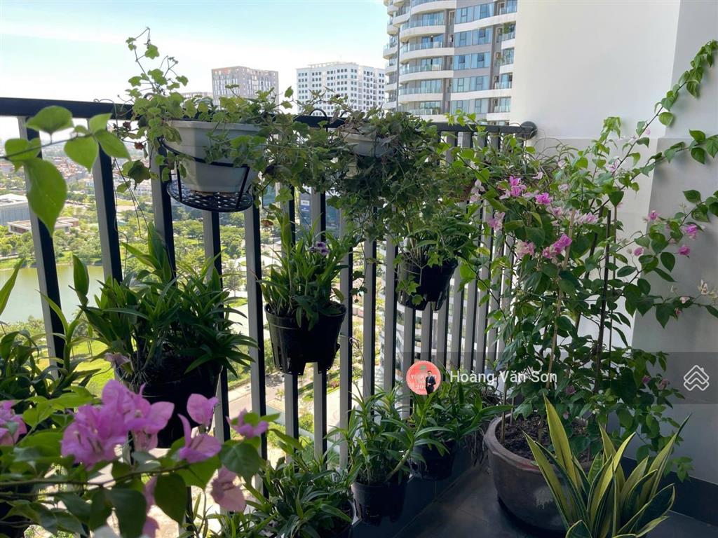 Cho thuê 3pn2wc căn góc n01t4 taseco view hồ đẹp như hình hiện đại, vào luôn, tầng trung, xem ngay