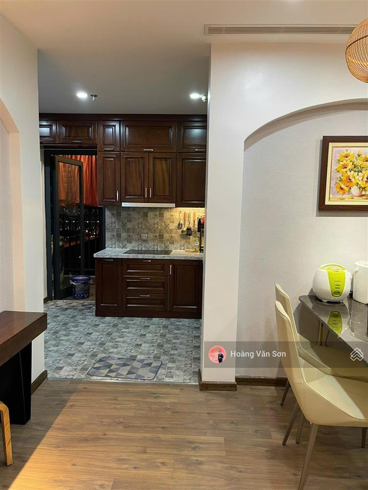 Cho thuê 3pn2wc căn góc n01t4 taseco view hồ đẹp như hình hiện đại, vào luôn, tầng trung, xem ngay