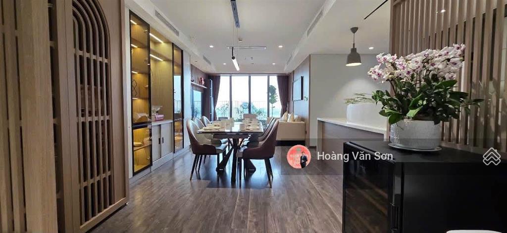 45 triệu cho thuê n01t7 han jardin 4pn 3wc full nội thất, vào luôn, xem thoải mái, view hồ tây
