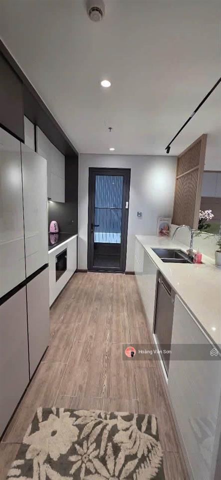 45 triệu cho thuê n01t7 han jardin 4pn 3wc full nội thất, vào luôn, xem thoải mái, view hồ tây