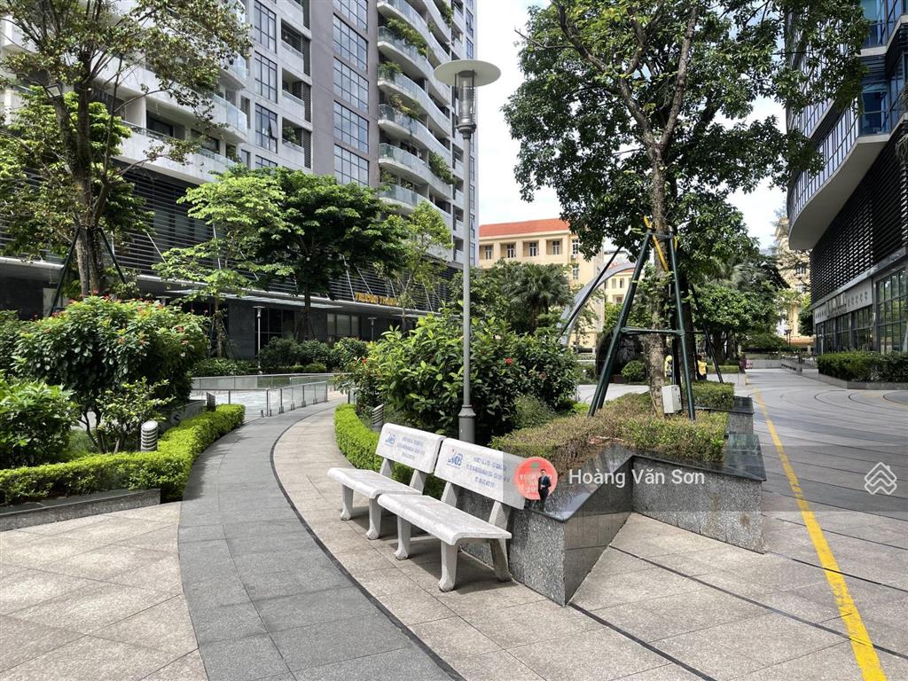 Cho thuê căn góc 2pn2wc + 1 tràng an complex, 87.4m2, full cao cấp, view 2 mặt thoáng chếch hồ tây