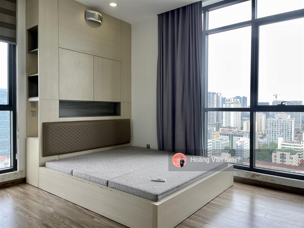 Cho thuê căn góc 2pn2wc + 1 tràng an complex, 87.4m2, full cao cấp, view 2 mặt thoáng chếch hồ tây