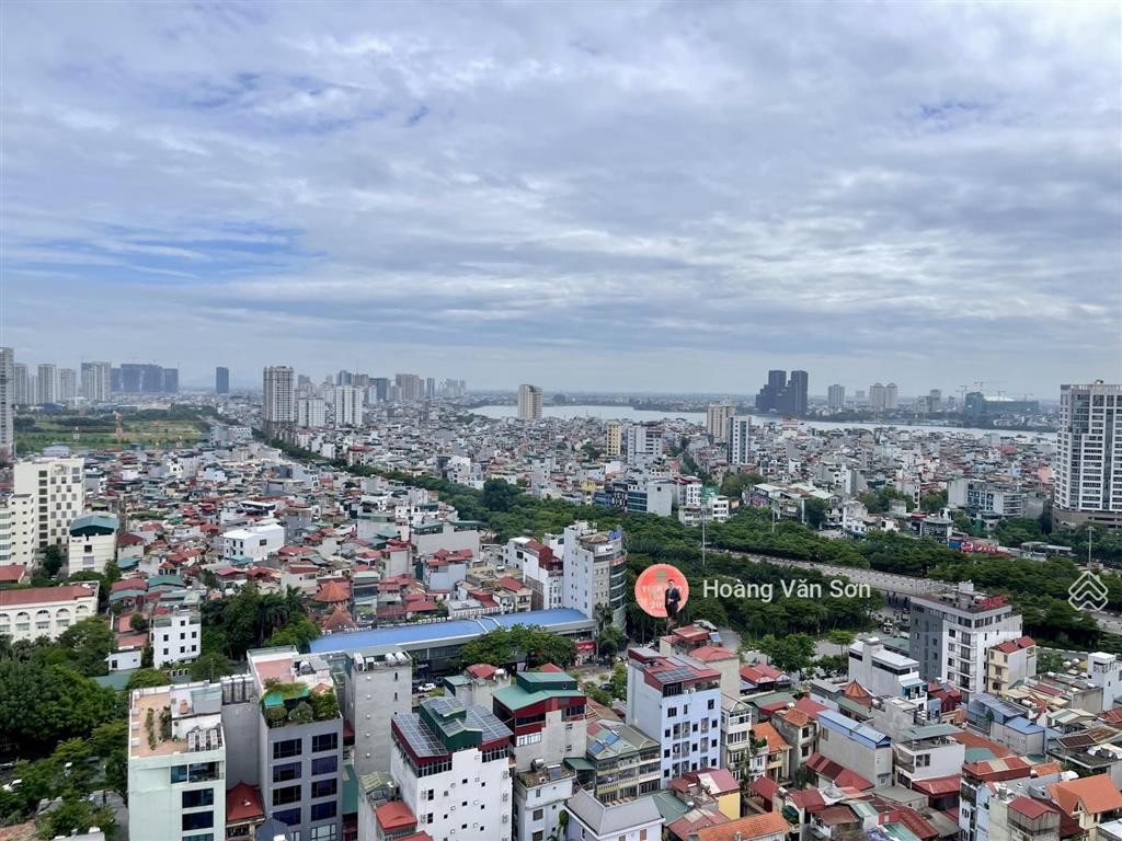 Cho thuê căn góc 2pn2wc + 1 tràng an complex, 87.4m2, full cao cấp, view 2 mặt thoáng chếch hồ tây