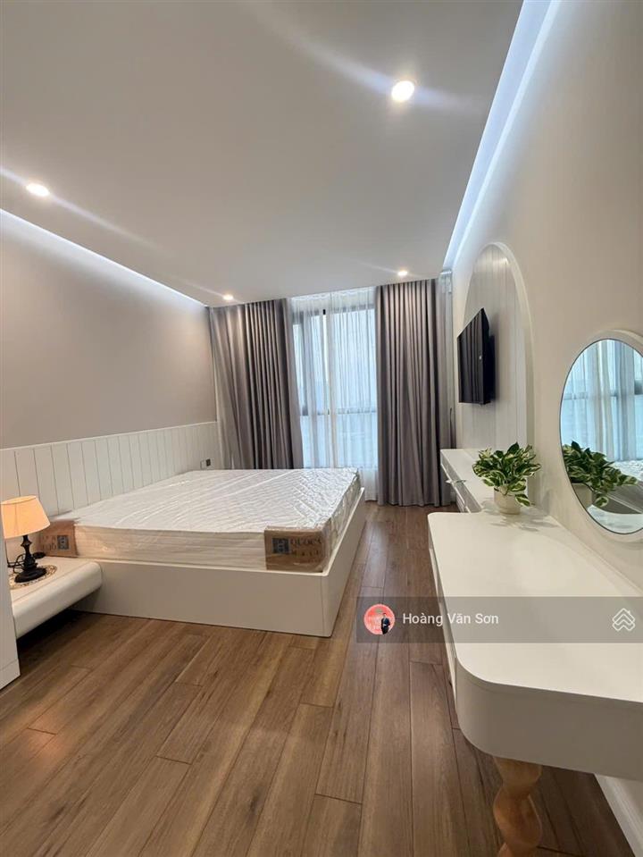Bán căn 2pn 2wc 82,6m2 hoa hậu 6th element tòa d1 view starlake, tầng cao, nhà mới chưa ở ngày nào