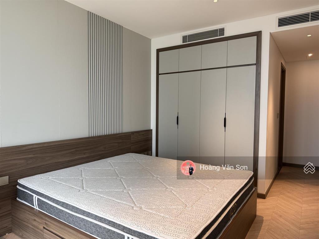Giá tốt  bán căn hộ 3pn 2wc n01t6 han jardin 2 ban công, hướng nam, view shilla hotel, hồ tây