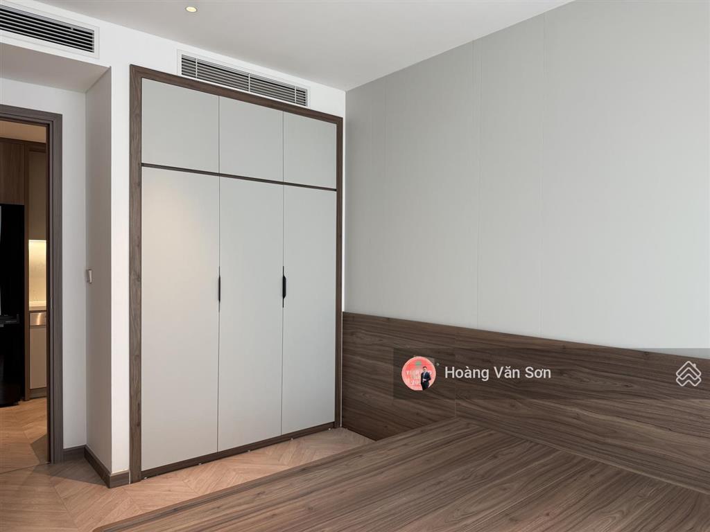 Giá tốt  bán căn hộ 3pn 2wc n01t6 han jardin 2 ban công, hướng nam, view shilla hotel, hồ tây