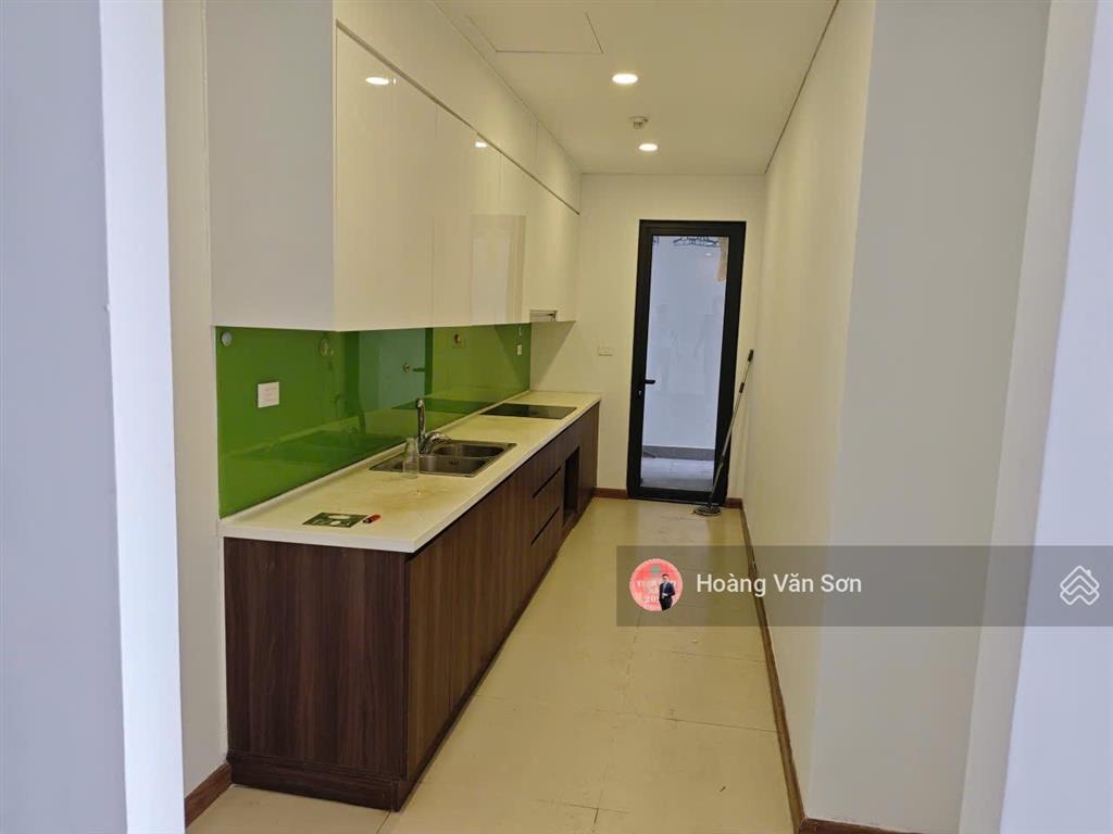 Chính chủ bán căn hộ 2pn 87m2 full nội thất, view hồ, toà n01t5 ngoại giao đoàn  giá hợp lý nhất