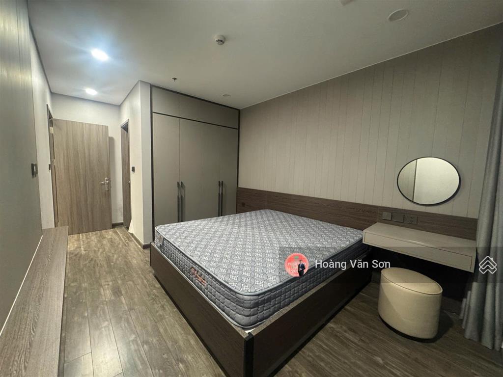 Giá tốt  view hồ tây vip n01t7 han jardin  full cao cấp của ngoại giao đoàn, 2 ban công, tầng cao