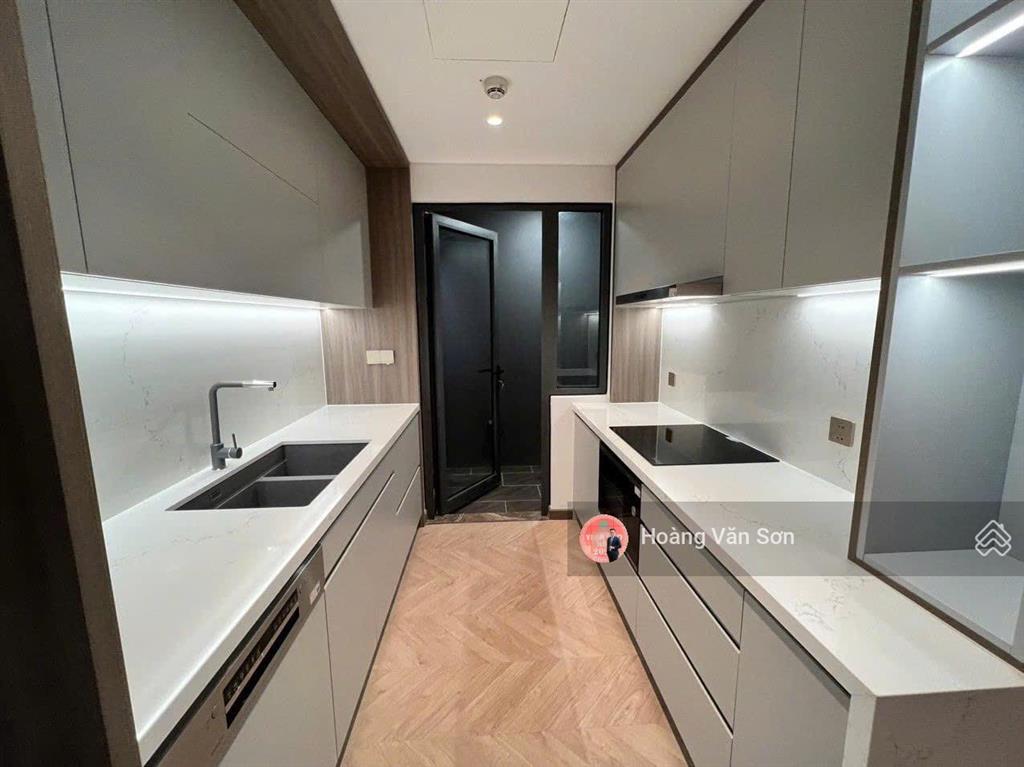 Giá giảm khá nhiều, thời điểm tốt để anh chị mua han jardin cao cấp ngoại giao đoàn để ở, đầu tư