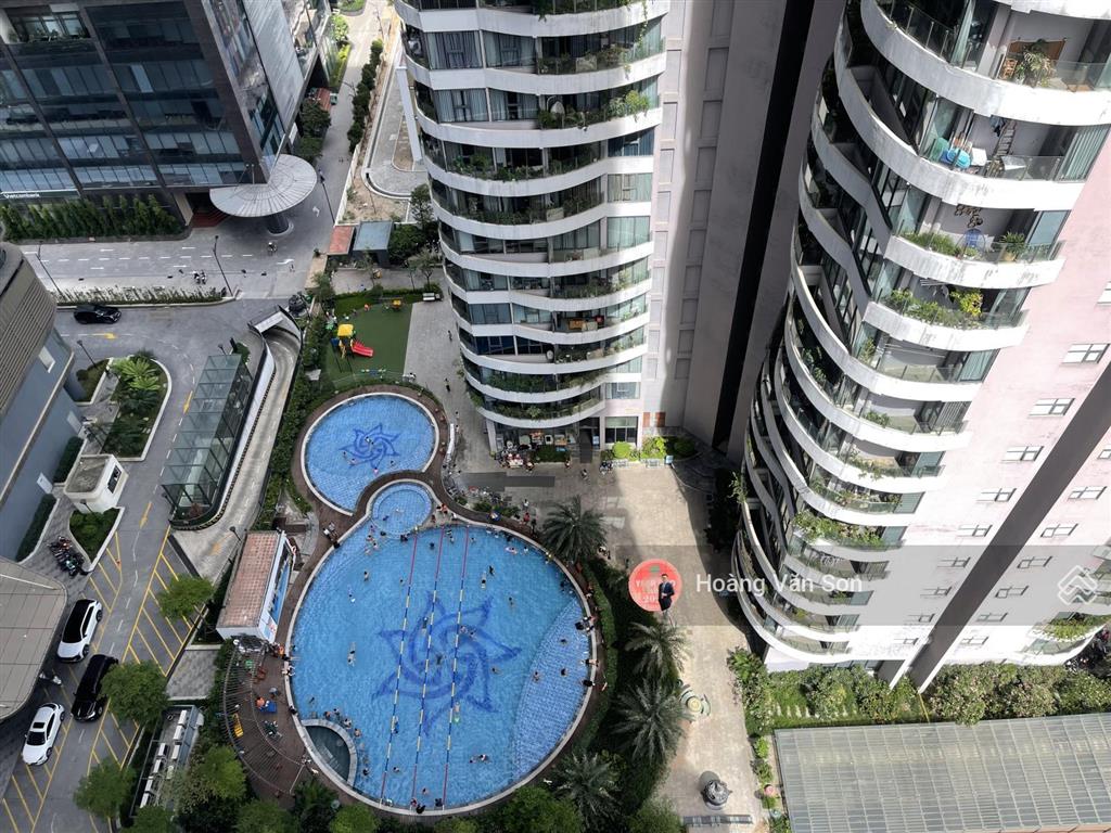 Cho thuê căn góc 126.8m2 n01t7 han jardin, 3 logia, 3 mặt thoáng đối lưu gió thoáng mát tự nhiên