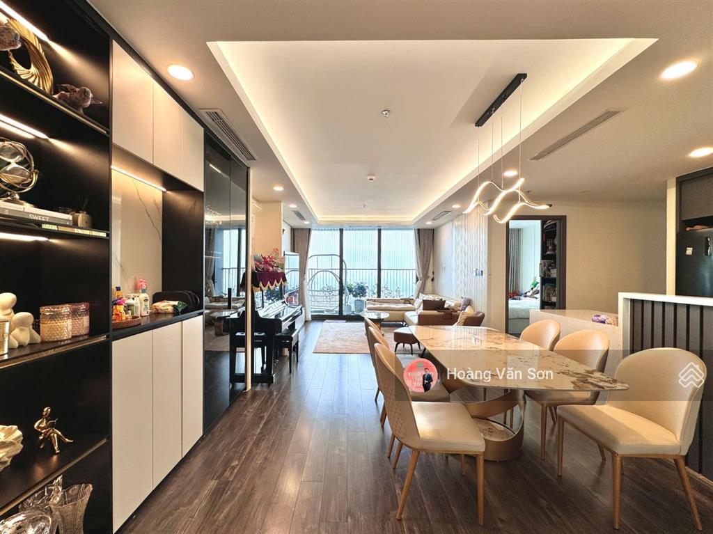 Cho thuê căn góc 126.8m2 n01t7 han jardin, 3 logia, 3 mặt thoáng đối lưu gió thoáng mát tự nhiên
