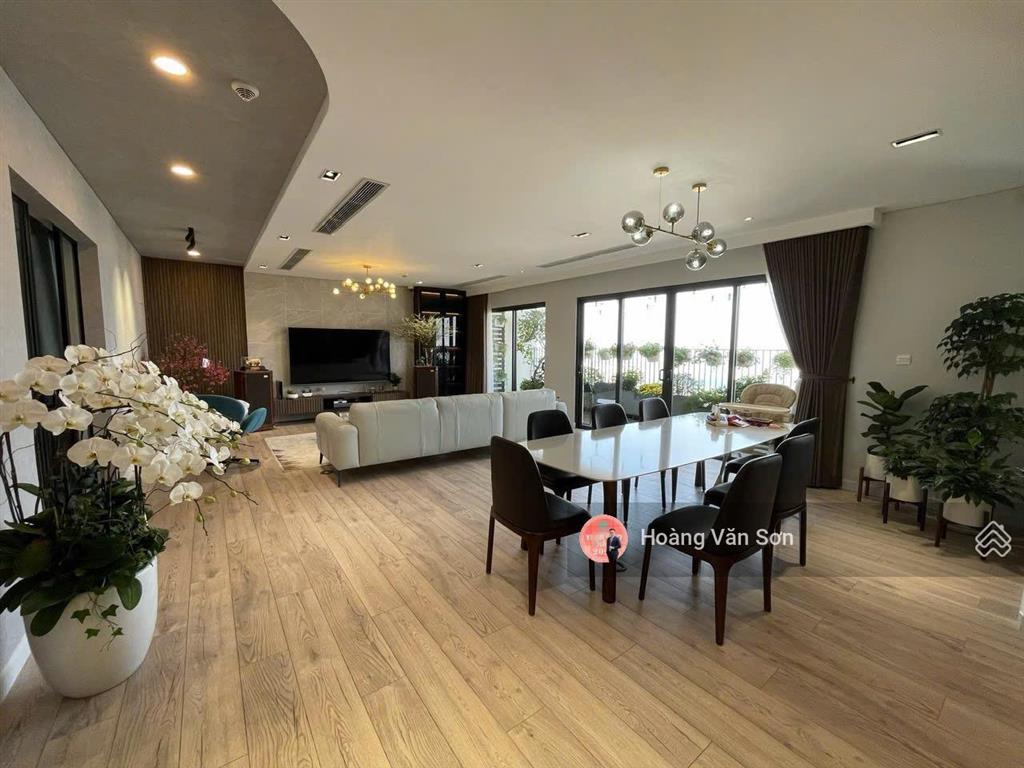(55 triệu) có 102  cho thuê penthouse kosmo tây hồ full cao cấp, 188m2, như hình, 3pn + 1 đa năng