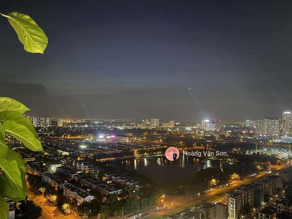 Hơn 7 tỷ  gia đình em bán 6th element 59,8m2 tầng cao hướng bắc view hồ, giá tốt trước 01/10