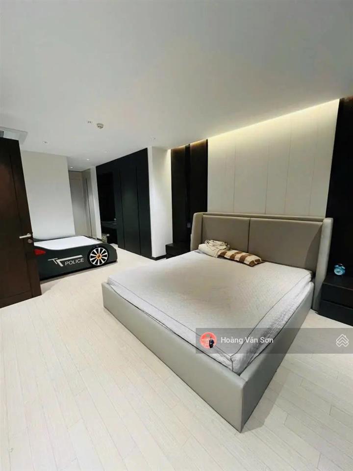 Hiếm! cho thuê penthouse duplex starlake tây hồ tây 231,4m2 đẹp căn góc 2 mặt thoáng, hướng nam mát