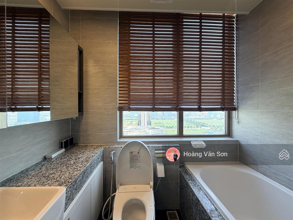 Mới! chủ nhà cần tìm khách thuê căn type g  3pn2wc  113.2m2 starlake tây hồ tây, full cao cấp