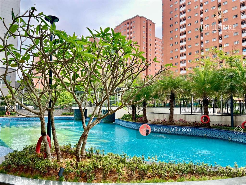 Hiếm! cho thuê 4pn3wc type k rất hiếm tại starlake tây hồ tây, h9ct1 full nội thất, view bể bơi