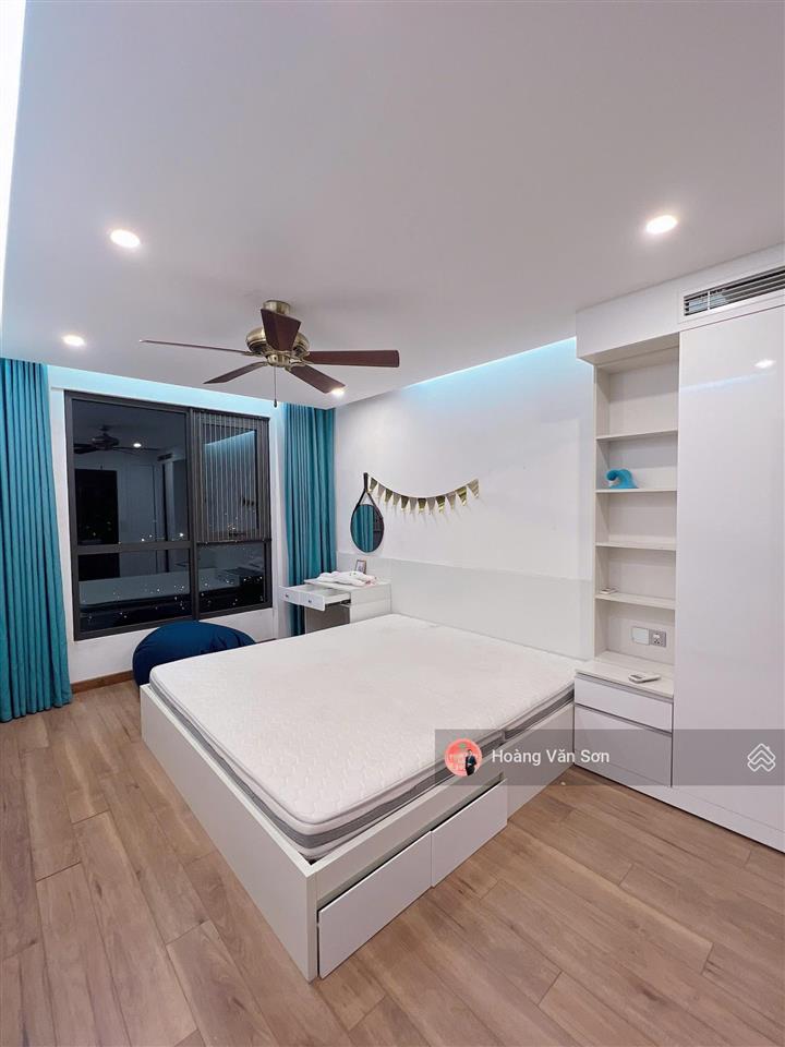 Căn góc cho thuê 2pn 2wc 6th element, căn góc hướng mát, view thoáng, nhà mới, nội thất sạch đẹp