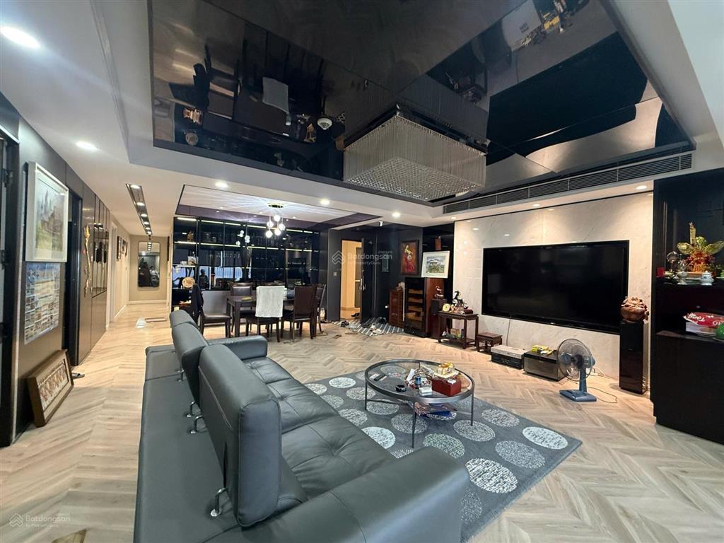 (65 triệu) view hồ tây  cho thuê penthouse kosmo tây hồ full cao cấp, 188m2, như hình, 4pn 3wc